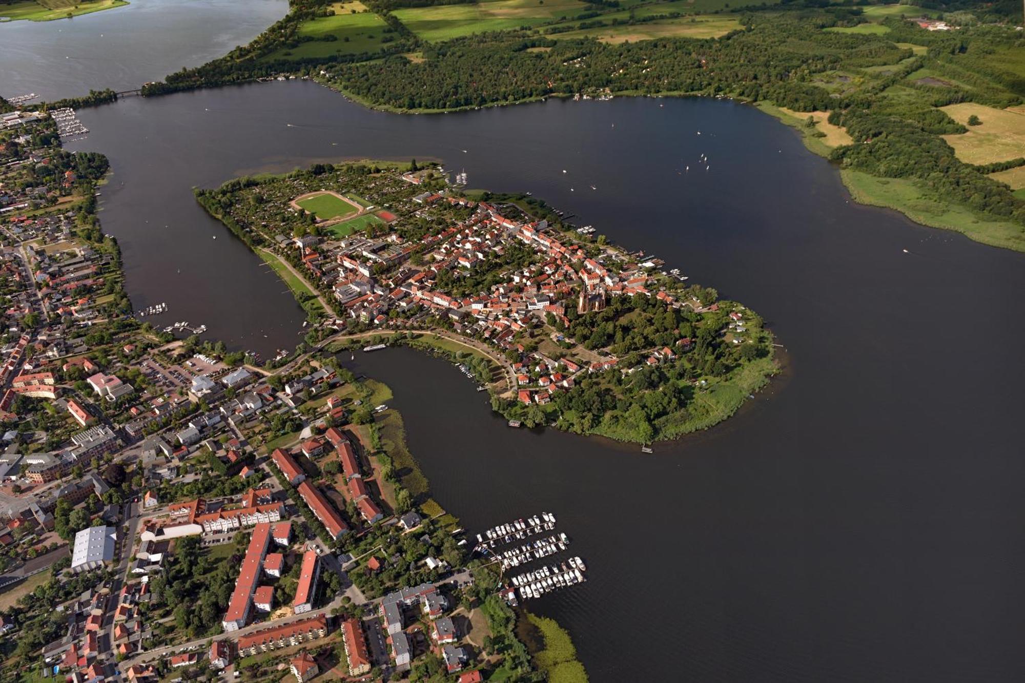 Hotel Zur Insel Werder  Eksteriør billede