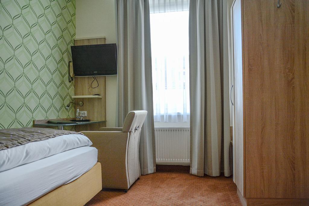Hotel Zur Insel Werder  Eksteriør billede
